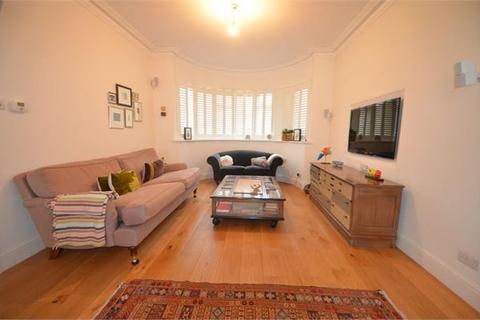 30 Uphill Grove, Mill Hill, London, NW7 4NJ