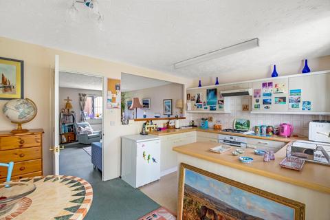 10 Andrews Way, Harnham, Salisbury, SP2 8QR