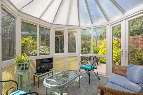 10 Andrews Way, Harnham, Salisbury, SP2 8QR