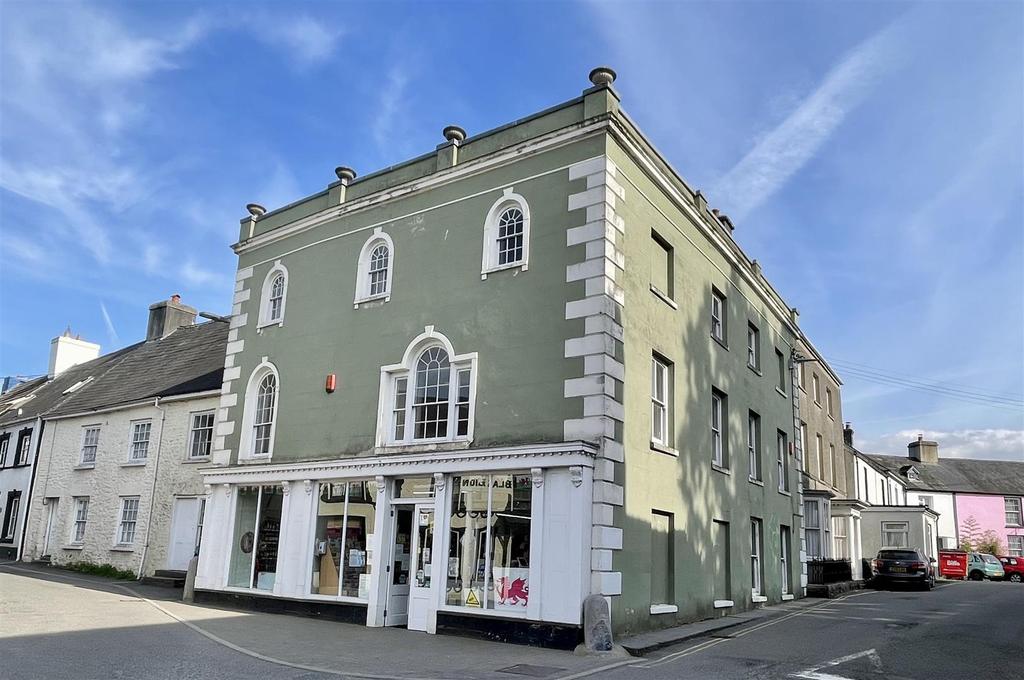 Llangadog Property for sale £495,000