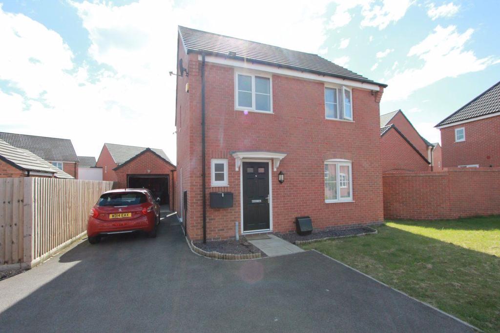 Navy Close, Burbage 3 bed detached house £1,000 pcm (£231 pw)