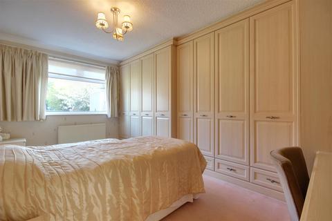 80 Springfield Way, Anlaby, Hull, HU10 6QL