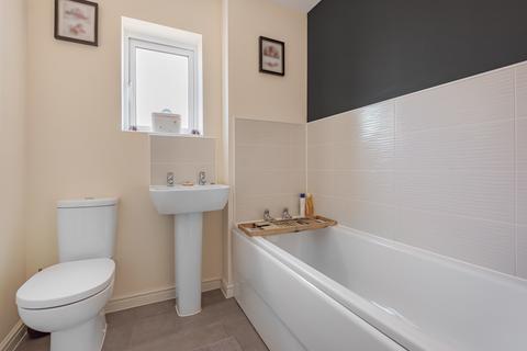 14 Buxton Way, Royal Wootton Bassett, Swindon, SN4 8JB