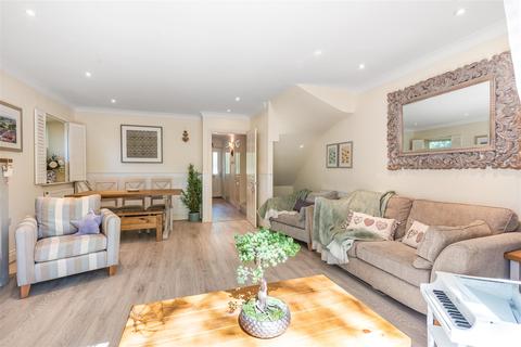 7 Riverhill Mews, Worcester Park, KT4 7AG