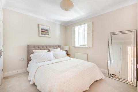 7 Riverhill Mews, Worcester Park, KT4 7AG