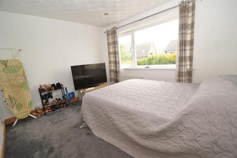 12 Ashlar Grove, Queensbury, Bradford, BD13 2SP