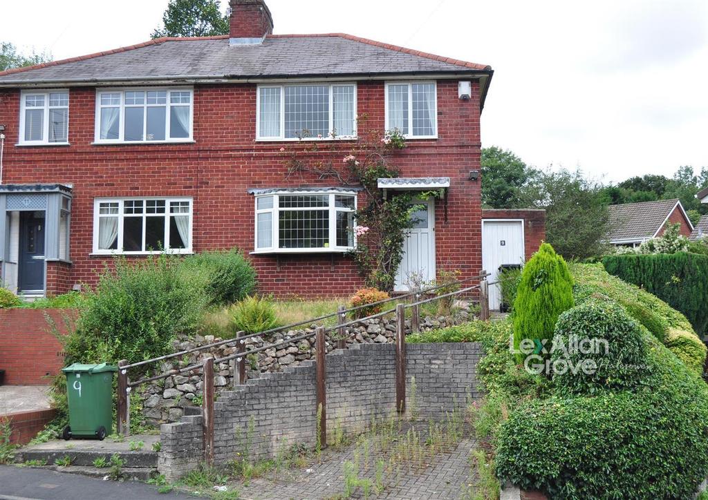 Shelton Lane, Halesowen 3 bed semidetached house £135,000