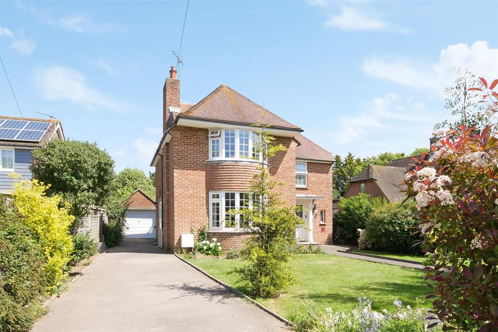 Upton Road, Donnington, Chichester 2 bed detached house £550,000