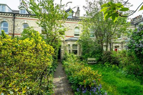 4 bedroom terraced house for sale - Wigginton Road, York