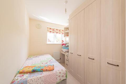 35 Ethel Bailey Close, Epsom, KT19 8NF