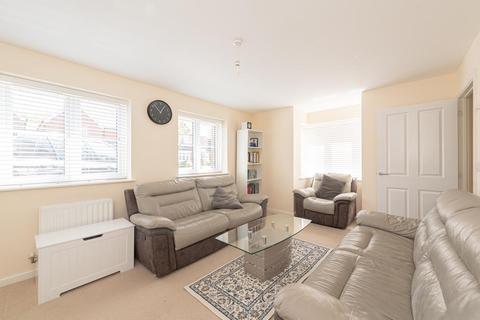 35 Ethel Bailey Close, Epsom, KT19 8NF