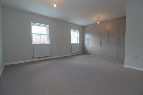 undefined, High Street, CM4