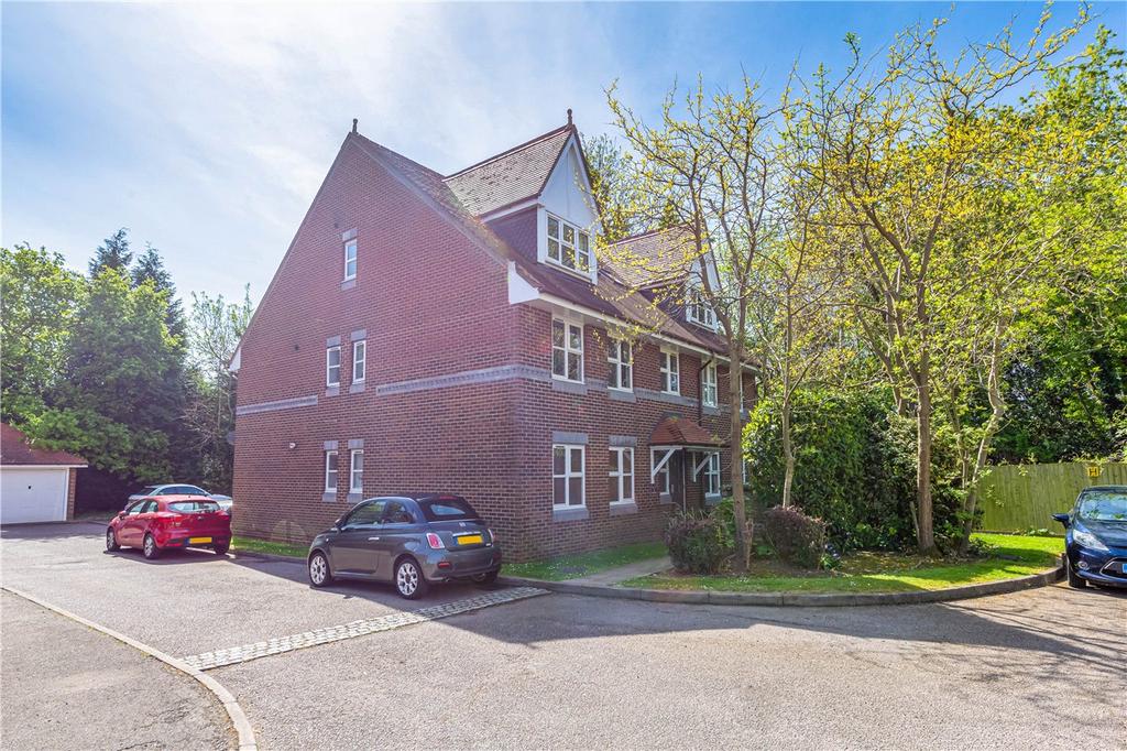 The Brambles, St. Albans 2 bed flat £495,000