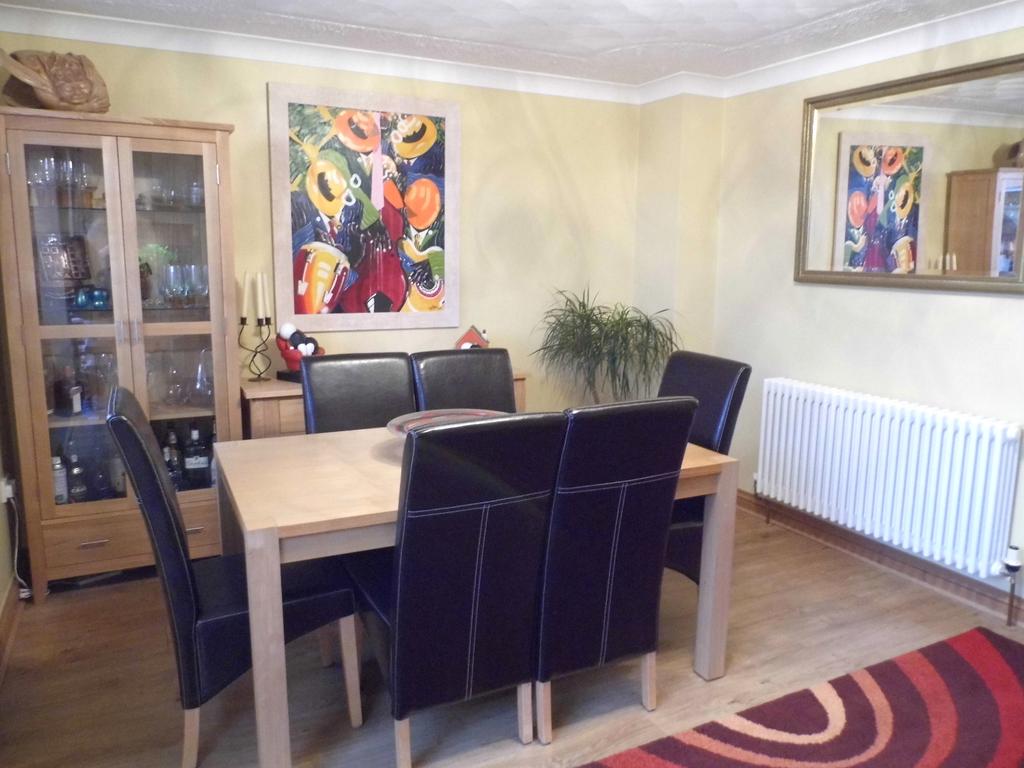 Meadow Brook,Tavistock,PL19 8BH 3 bed townhouse £250,000