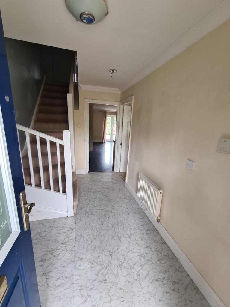 Lily Gardens, Dipton DH9 3 bed townhouse £800 pcm (£185 pw)