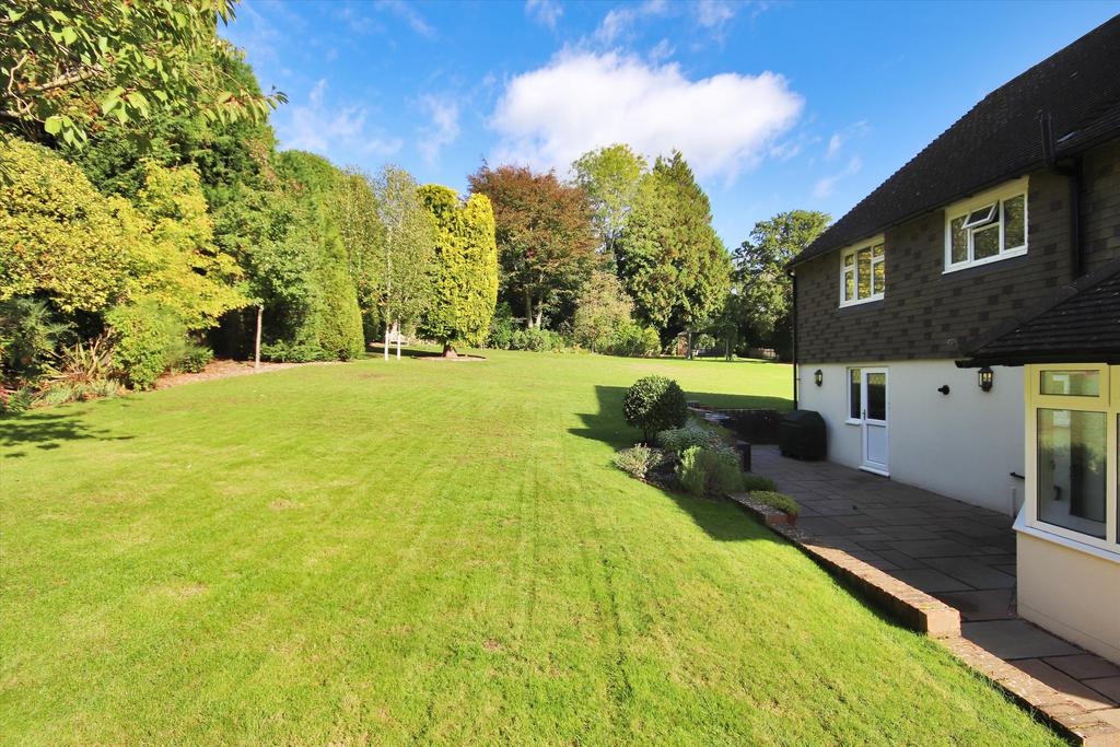 Nevill Park, Tunbridge Wells, Kent, TN4 4 bed detached house £2,000,000