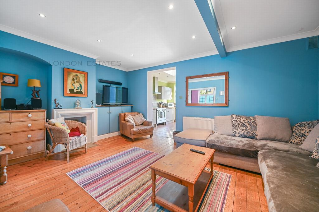 Milfoil Street, Shepherds Bush, W12 3 bed house £795,000