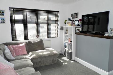 162 Devonshire Road, Hornchurch, RM12 4LP