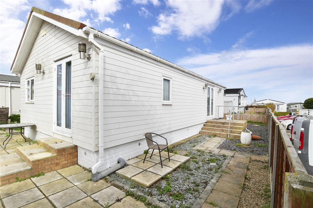 Kingsmead Park, Allhallows, Rochester, Kent 2 bed park home for sale