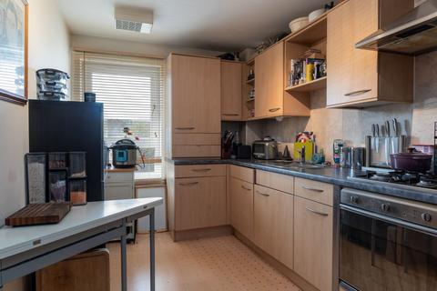2 bedroom flat for sale - 1/2 3 Colston Grove, Bishopbriggs, G64 1BF