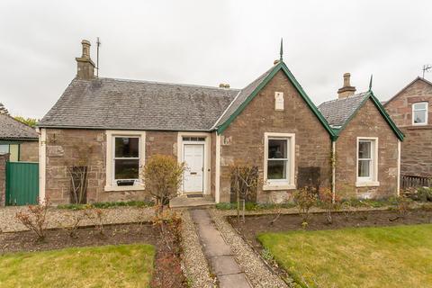 Isla Cottage, 123 Perth Road, Blairgowrie, PH10 6ED