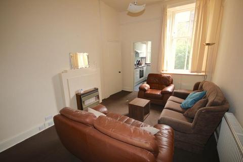 4 bedroom flat to rent, Spottiswoode Road, Edinburgh, EH9