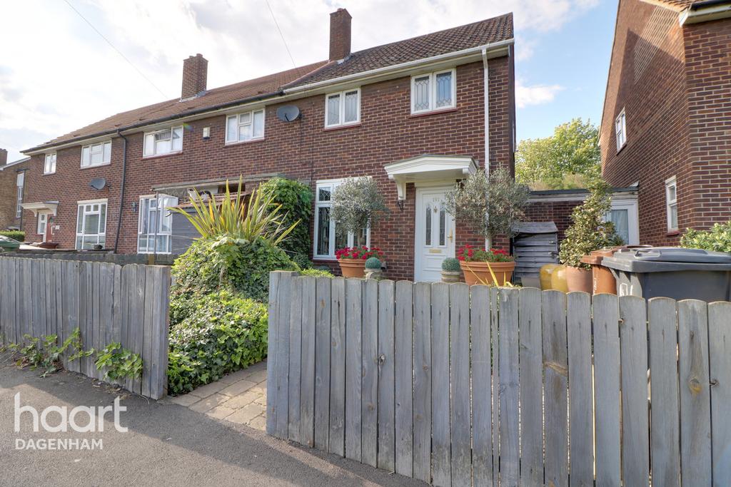 Charlton Crescent, Barking 2 bed end of terrace house £400,000