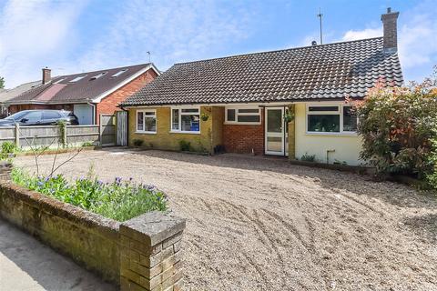 3 bedroom detached bungalow for sale, Horseshoes Lane, Langley, Maidstone, Kent