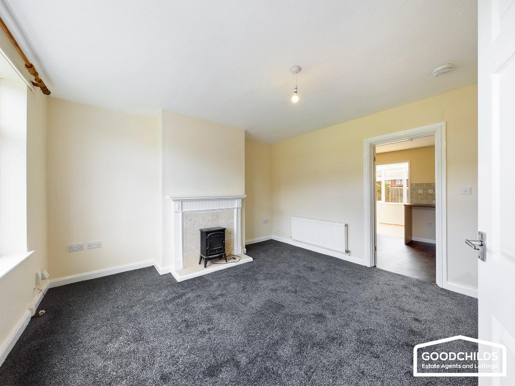 Yew Tree Road, Delves, Walsall, WS5 3 bed semidetached house £800