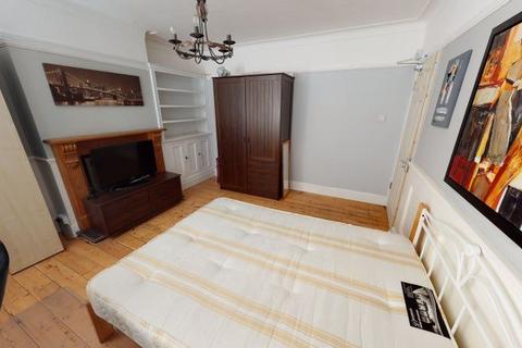 undefined, Winchmore Hill