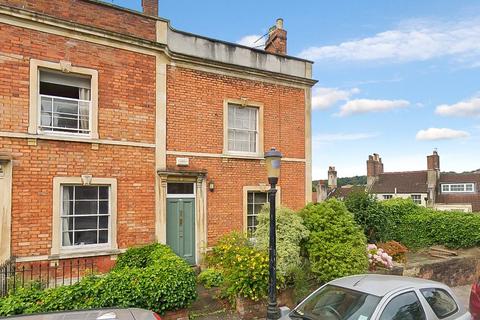 18 Ambra Vale West, Bristol, BS8 4RD