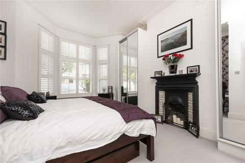 2 bedroom apartment to rent, Wakeman Road, London, NW10