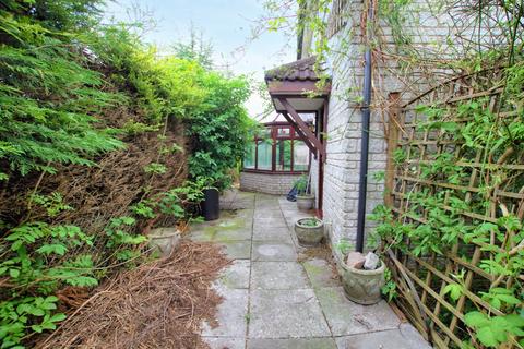 27 Big Tree Close, Compton Bishop, Axbridge, BS26 2EY