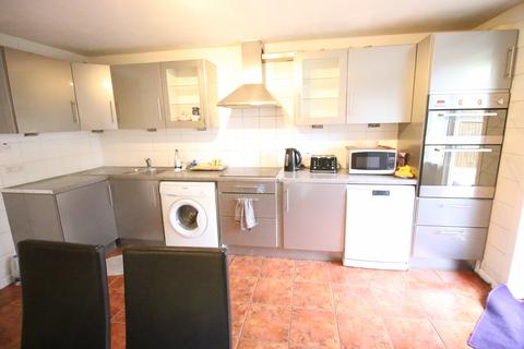undefined, Eldridge Close, FELTHAM, Greater London, TW14