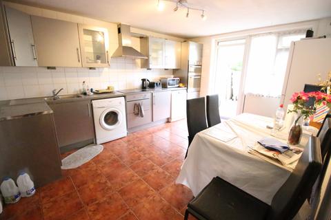 undefined, Eldridge Close, FELTHAM, Greater London, TW14