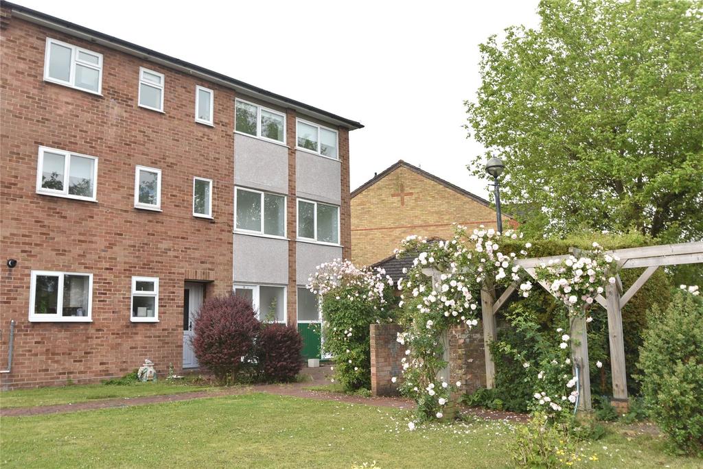 Chiltern Court, Fawcett Road, Windsor, SL4 2 bed apartment £1,275 pcm