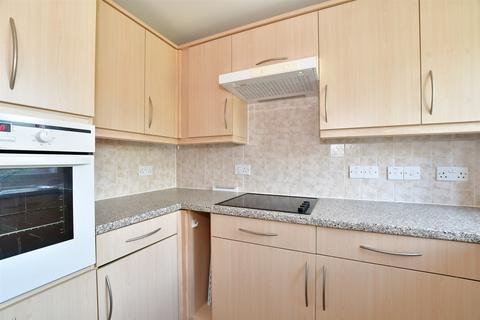 1 bedroom flat for sale, Prices Lane, Reigate, Surrey