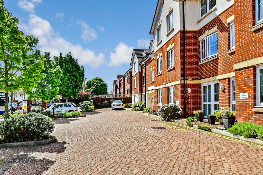Driveway/Parking