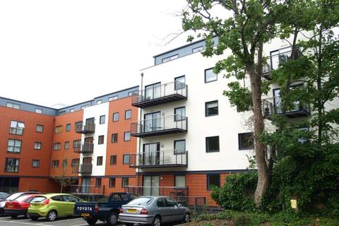 2 bedroom apartment to rent - Church Street, Epsom, KT17 4NP