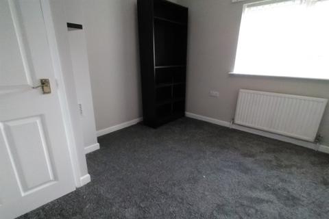 2 bedroom terraced house to rent, Aston Avenue, Beeston, NG9 2SS