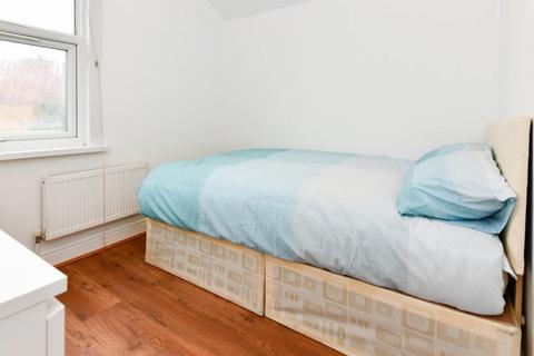 undefined, Lonsdale Avenue, London E6