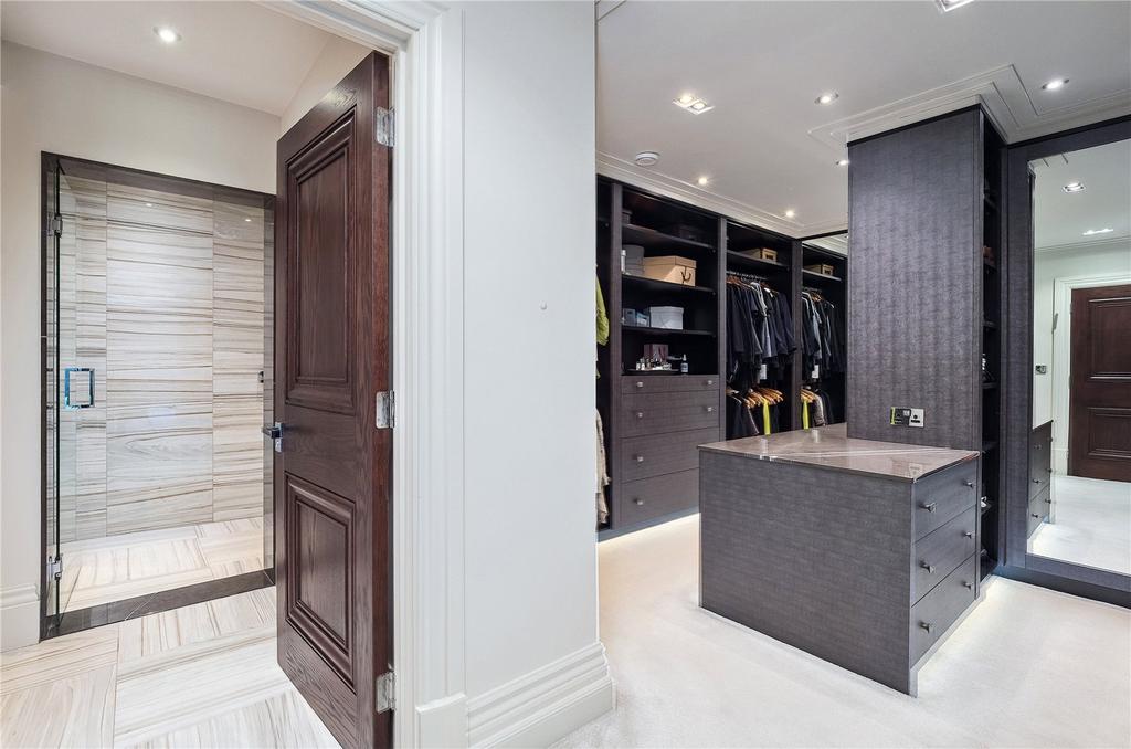Master Dressing Room
