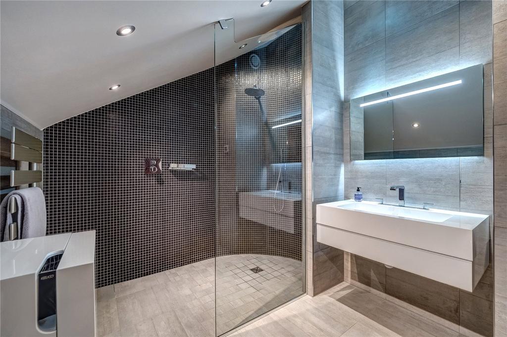 Ensuite