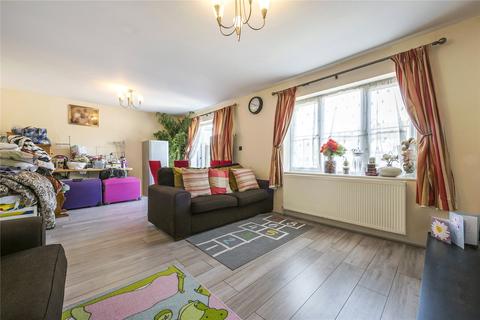 60 Louise Gardens, Rainham, RM13 8LH