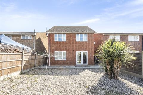 60 Louise Gardens, Rainham, RM13 8LH