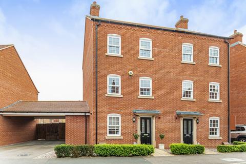 7 Cantley Road, Great Denham, Bedford, MK40 4RX