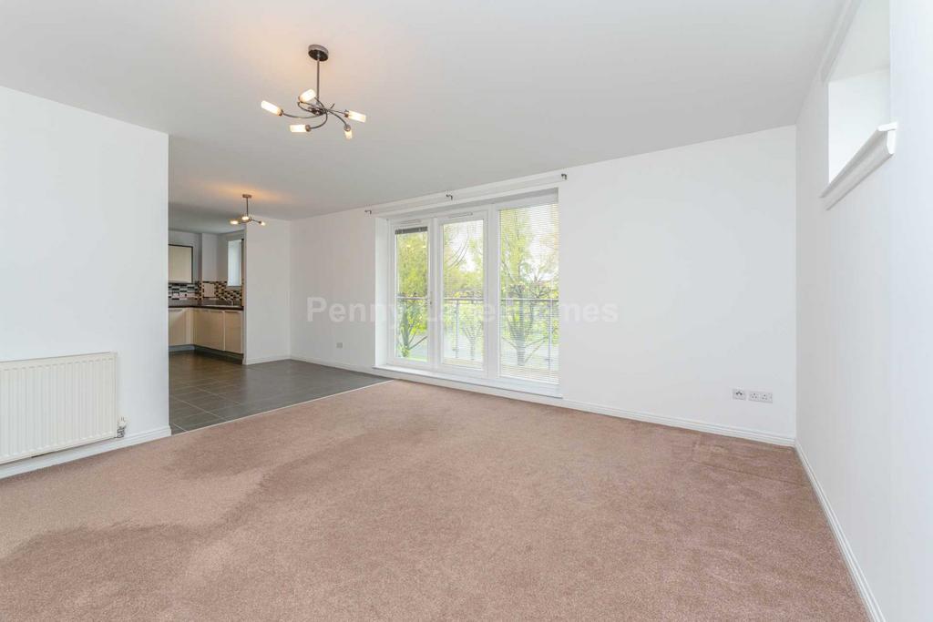 Redshank Avenue, Renfrew 3 bed apartment £175,000