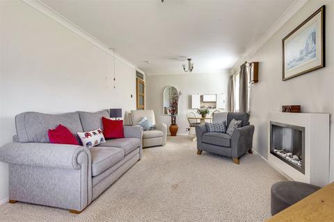 1 bedroom flat for sale - Meadow Court, Priestley Way, Bognor Regis, PO22