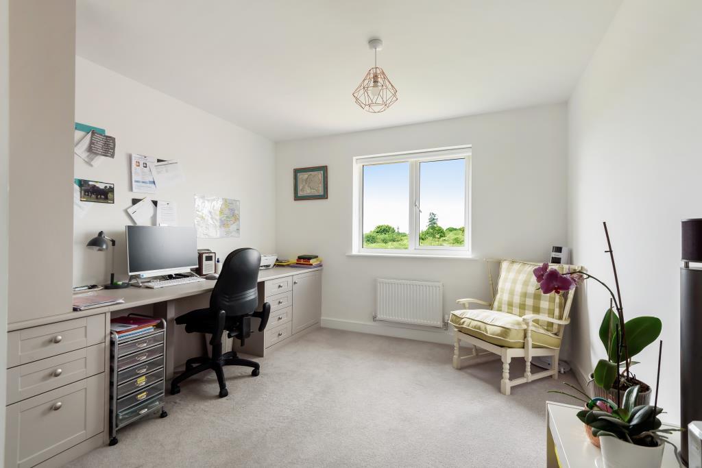 Bedroom/Office/Study