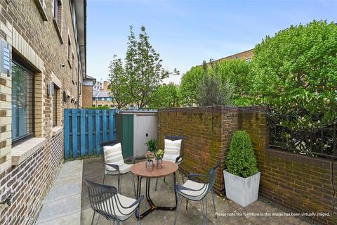 3 bedroom terraced house for sale - Clave Street, London, E1W